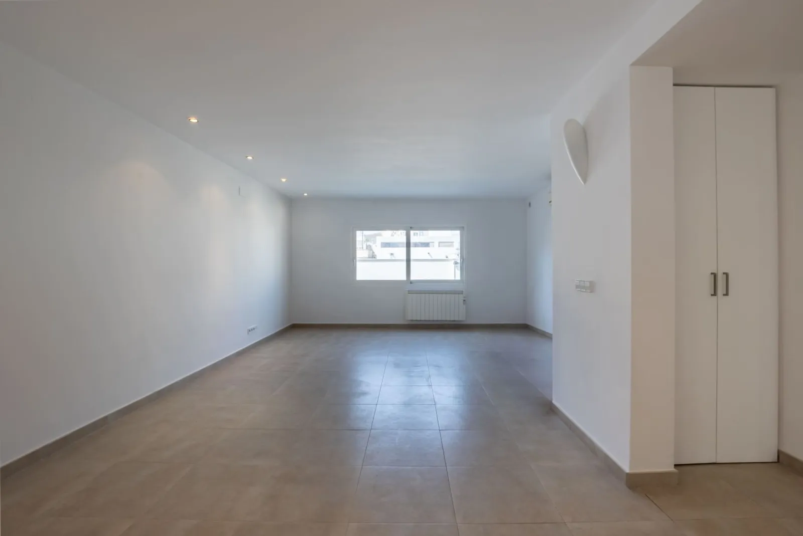 Chalet adosado reformado con piscina privada en El Albir