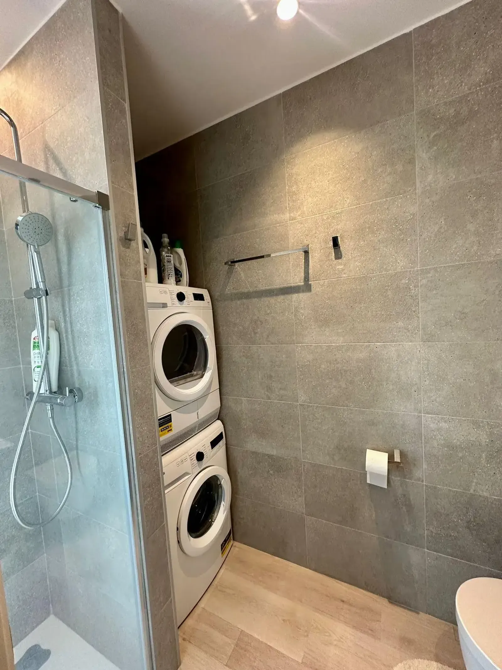 Chalet independiente de 5 dormitorios con piscina en Finestrat