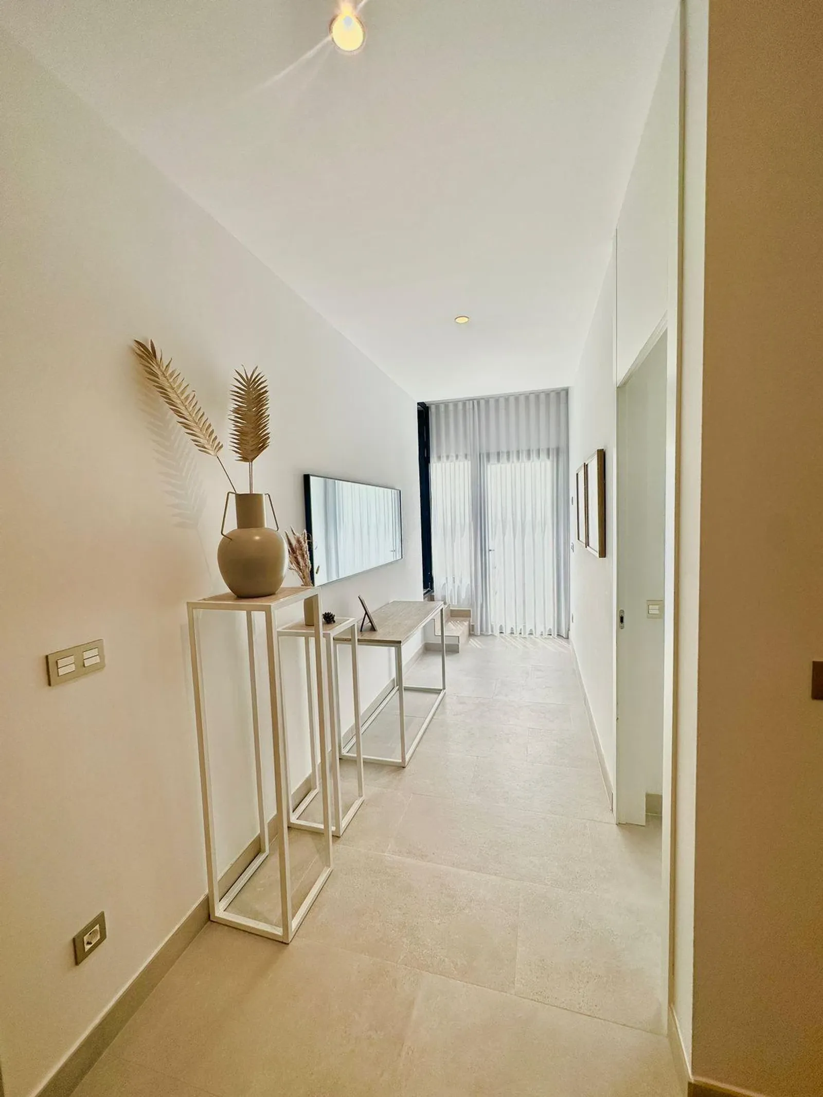 Chalet independiente de 5 dormitorios con piscina en Finestrat